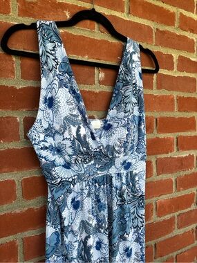 Body Central Vintage Blue & White Floral V-Neck Empire Waist Dress - Size L